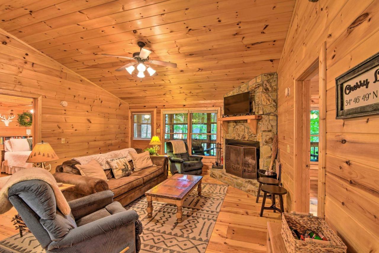 Pinot And Pine Chic Log Cabin About 5 Mi To Blue Ridge Exterior photo
